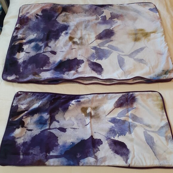 QE Home 2 Queen Pillow Shams and 1 Boudoir Sham Set - Picture 2 of 8